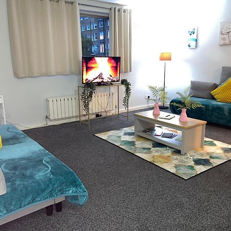 Cosy Private Two Bedroom Apartament In Kensinghton Can Fit Up To 8 Guests Londra Exterior foto