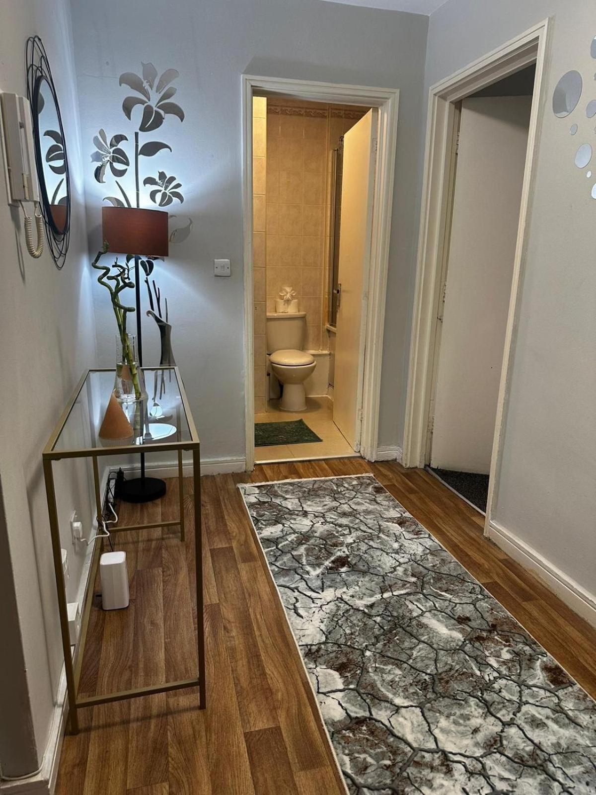 Cosy Private Two Bedroom Apartament In Kensinghton Can Fit Up To 8 Guests Londra Exterior foto