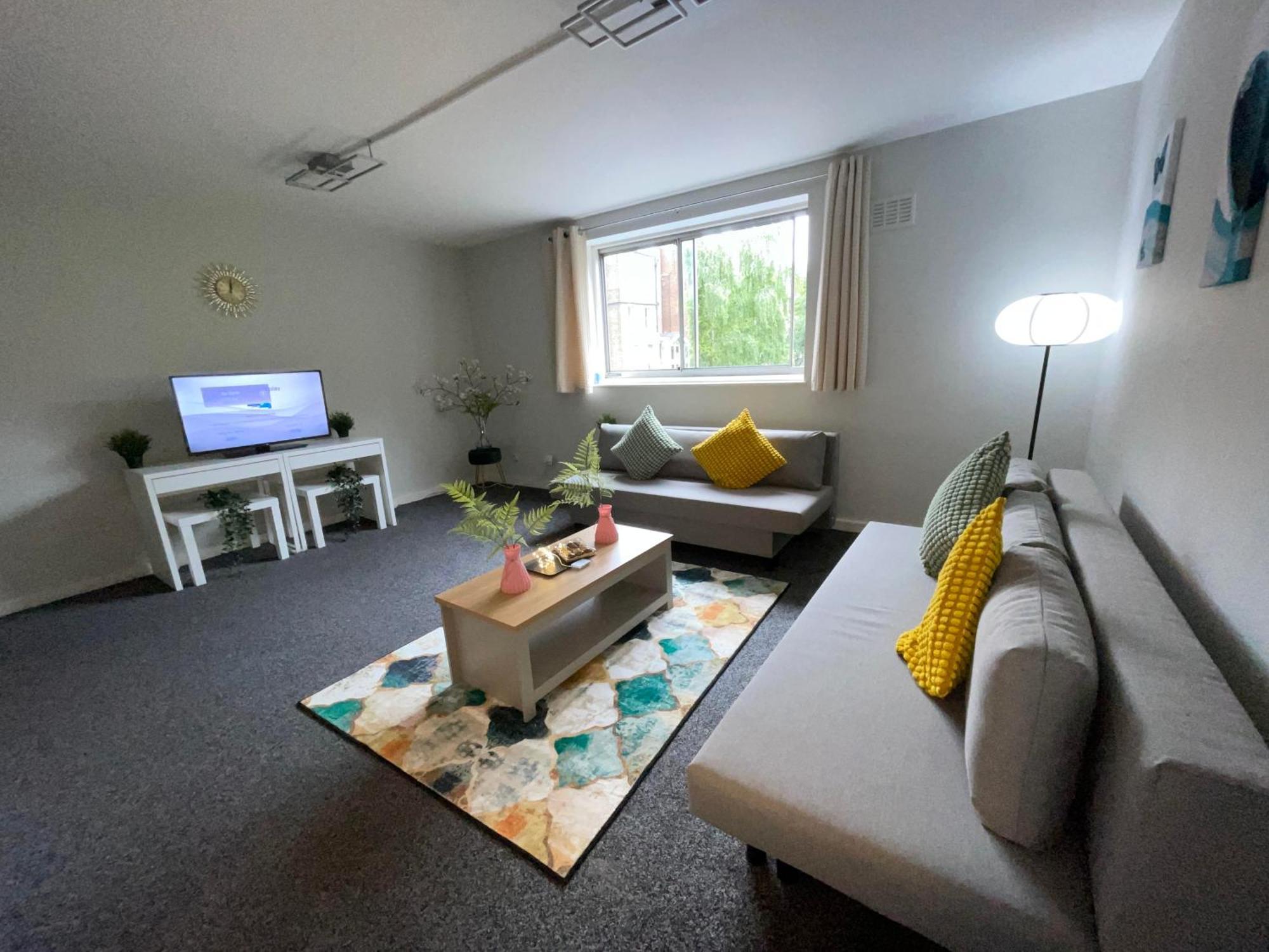 Cosy Private Two Bedroom Apartament In Kensinghton Can Fit Up To 8 Guests Londra Exterior foto